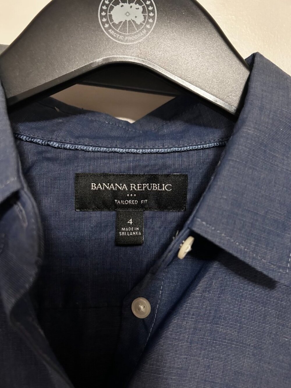 Banana Republic Tailored Fit Navy White Pinstripe Button Down 4